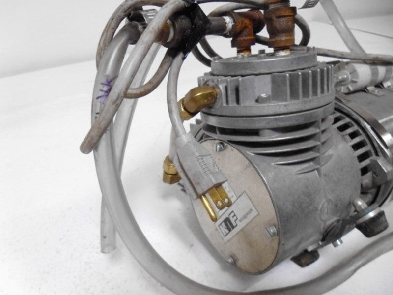 KNF NEUBERGER UN035.1.52ANI VACUUM PUMP 3.75A (AS PICTURED)  UNMP