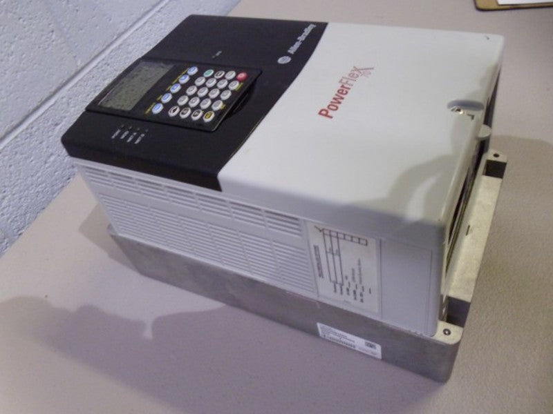 ALLEN BRADLEY POWERFLEX 70 20AD014A3AYNANNN SER. A AC DRIVE  UNMP