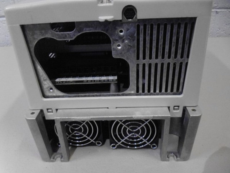 ALLEN BRADLEY POWERFLEX 70 20AD014A3AYNANNN SER. A AC DRIVE  UNMP