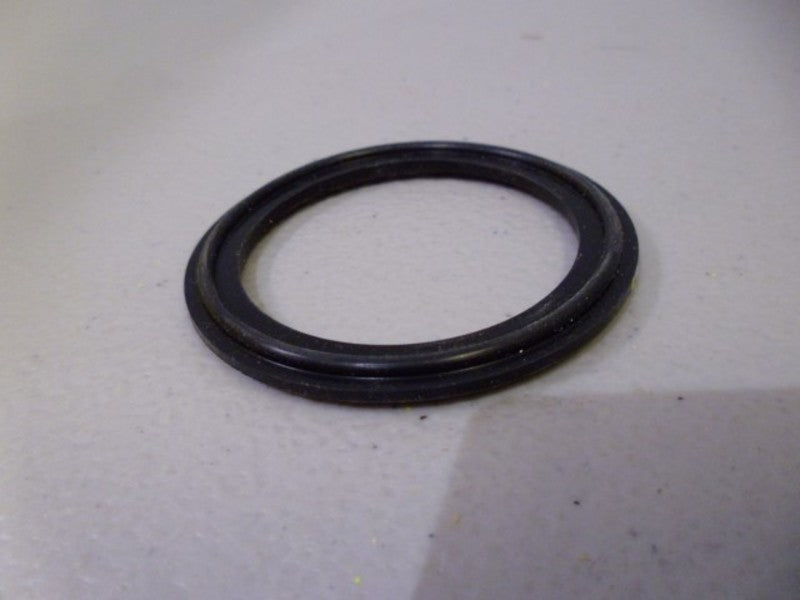 LOT OF 18 F&H 40MP-SFY-2 2" CLAMP GASKET SFY NSMP