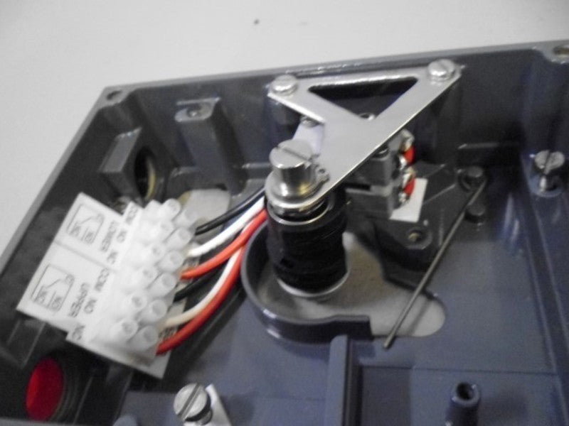 BLX 250001 R100-M FEEBACK MECHANICAL SWITCH  NSMP