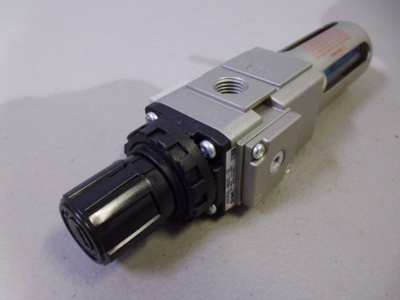 SMC AWM20-N02C-CZ LUBRICATOR REGULATOR  NSNP