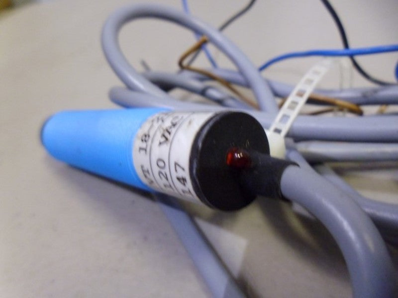 SICK VT 18-21 PHOTOELECTRIC SENSOR  NSNP