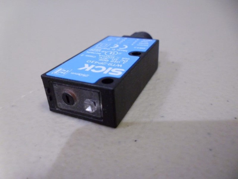 LOT OF 4 SICK WT9-2P410 PHOTOELECTRIC PROXIMITY SENSOR 1 019 668 NSMP