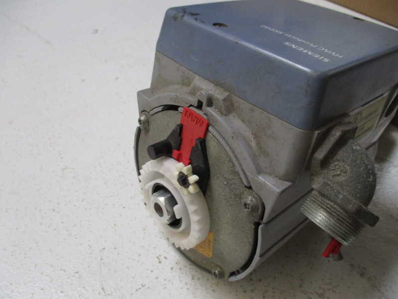 SIEMENS HVAC SKD62UA VALVE ACTUATOR w/ 599-03076 (AS PICTURED)  UNMP