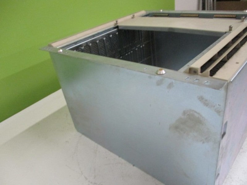 SYNOPTICS MODEL 3000NT 12-SLOT RACK MODULE  UNMP