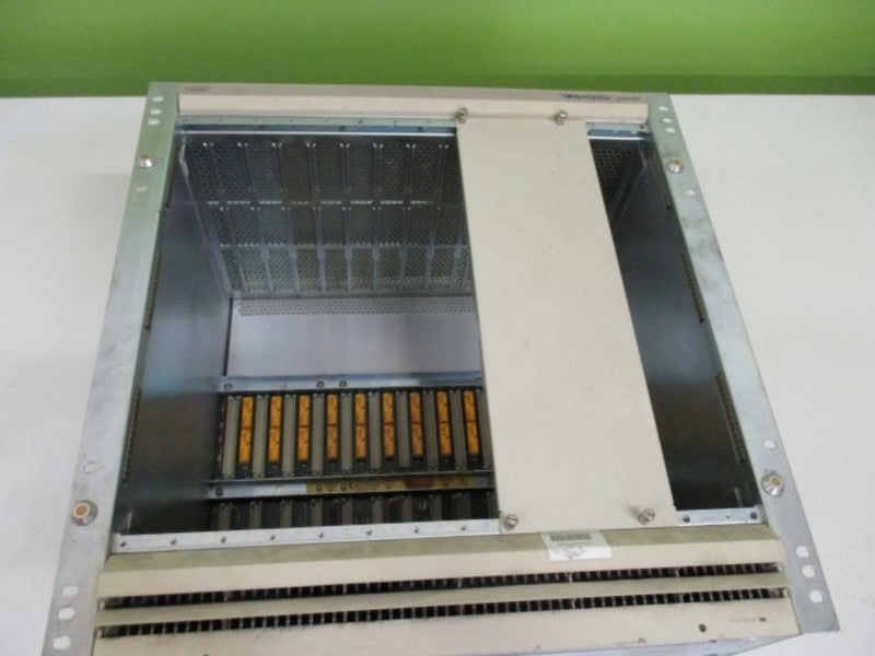SYNOPTICS MODEL 3000NT 12-SLOT RACK MODULE  UNMP