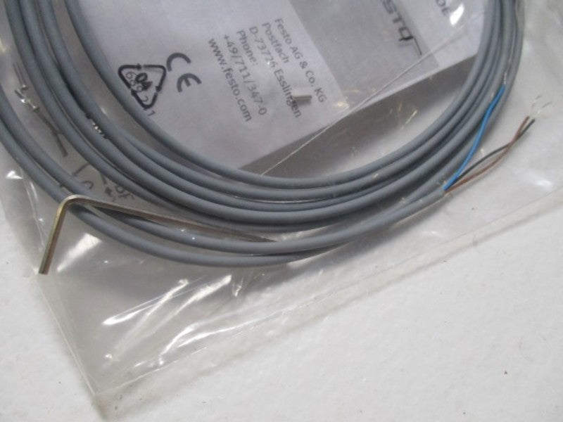 FESTO SME-10F-DS-24V-K2,5L-0E 525 913  NSMP