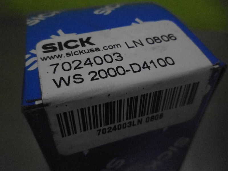 SICK WS2000-D4100 7024003 PHOTOELECTRIC SENSOR  NSFS