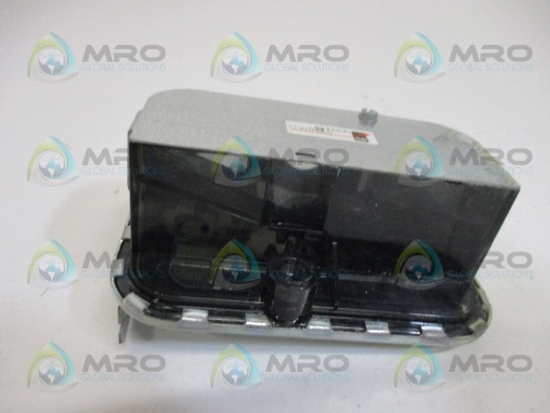 JOHNSON CONTROLS P32AC-1C DIFFERENTRIAL AIR PRESSURE SWITCH  NSMP