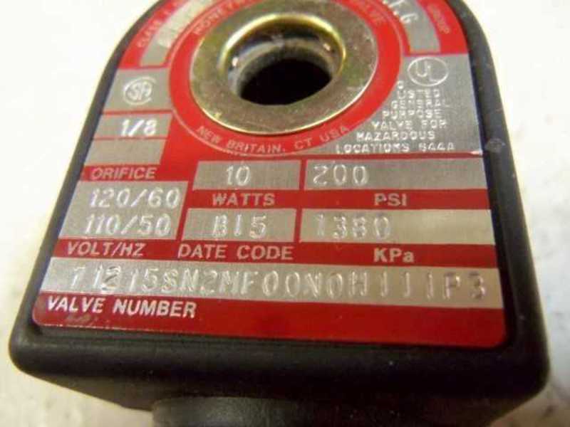 HONEYWELL 71215SN2MF00N0H111P3 SKINNER VALVE  UNMP