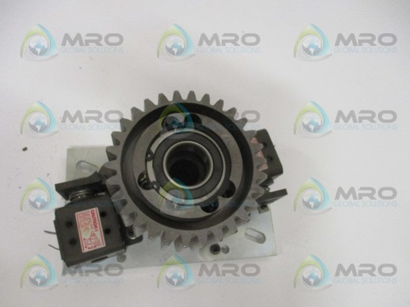 DELTRAN 696B9572/2 326-27-058 CLUTCH AND GEAR ASSEMBLY  NSNP