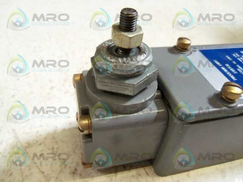 MICRO SWITCH 151ML2 (GREY)  NSNP
