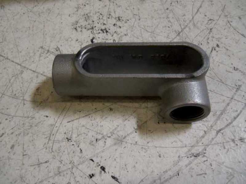 LOT OF 5 CROUSE-HINDS LL37 1" CONDUIT OUTLET BODY NSMP