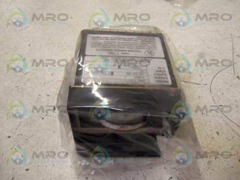 ATHENA CONTROLS 2000-T-207 TEMPERATURE CONTROLLER  NSNP