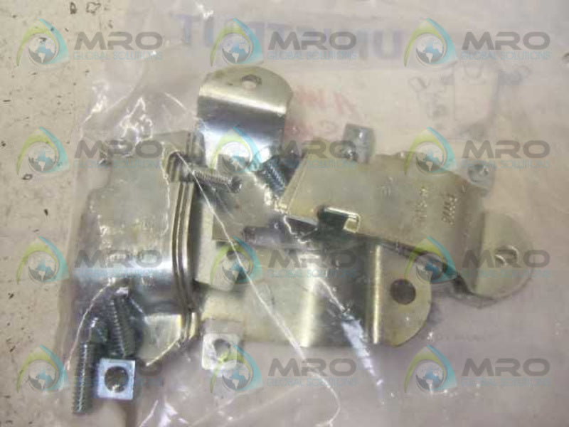 LOT OF 5 UNISTRUT 91114 (EG) PIPE CLAMP 1-1/4" NSMP