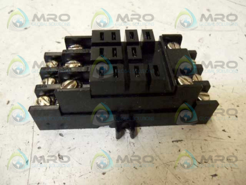 LOT OF 10 AGASTAT BTSA11SC SOCKET STRIP NSMP