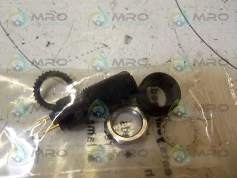 DIALIGHT 508-8738-504 LAMP SOCKET  NSMP