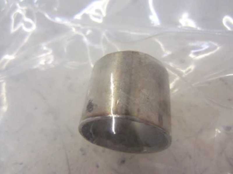 LOT OF 6 F1932238092 BUSHING RETAINER NSNP