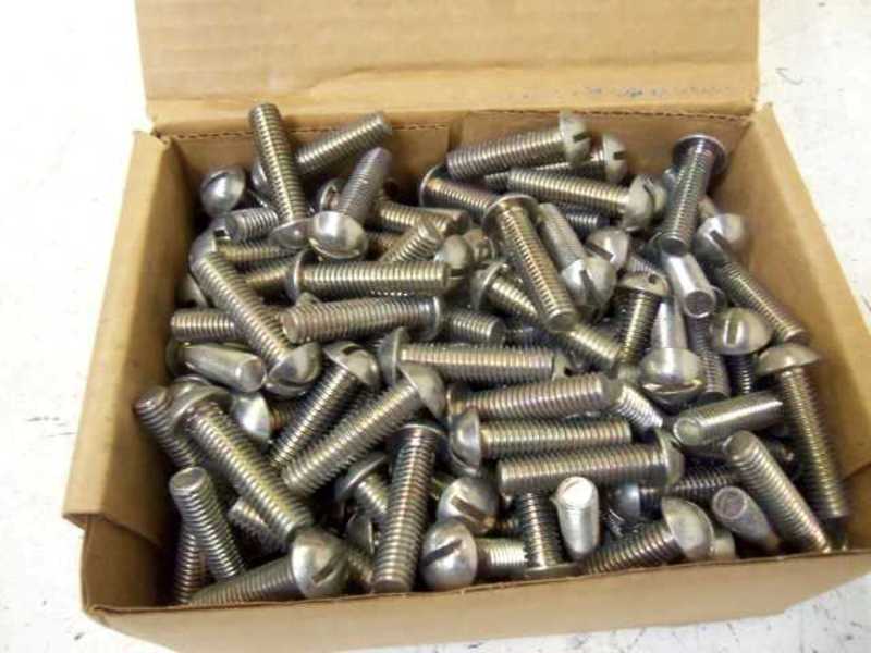LOT OF 200 UNISTRUT HRMS037150 NSMP