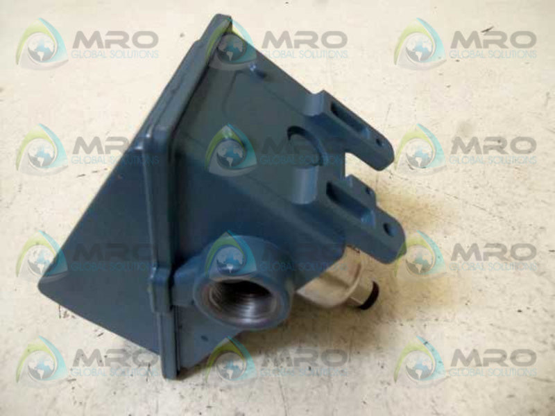 UNITED ELECTRIC J400-146 PRESSURE SWITCH CONTROLLER  NSNP