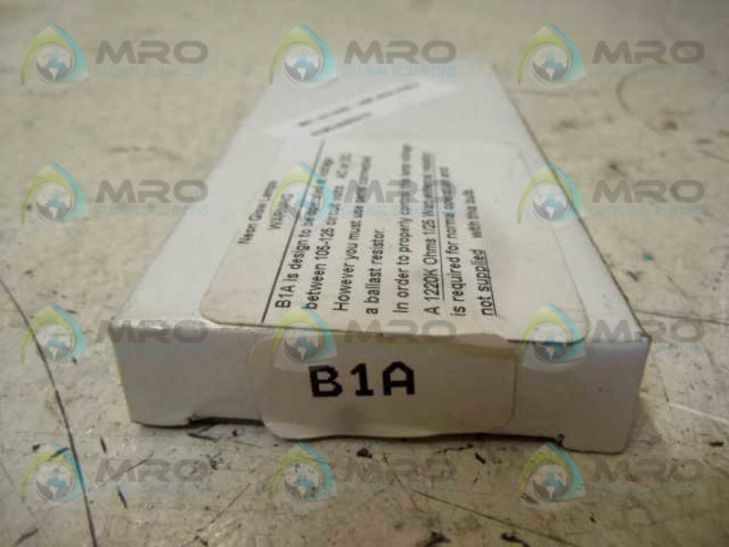 LOT OF 10 B1A NEON GLOW LAMPS NSMP