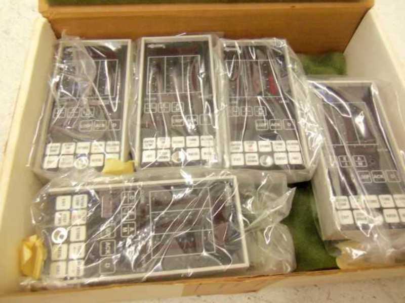LOT OF 5 MOORE 1610027 NSMP