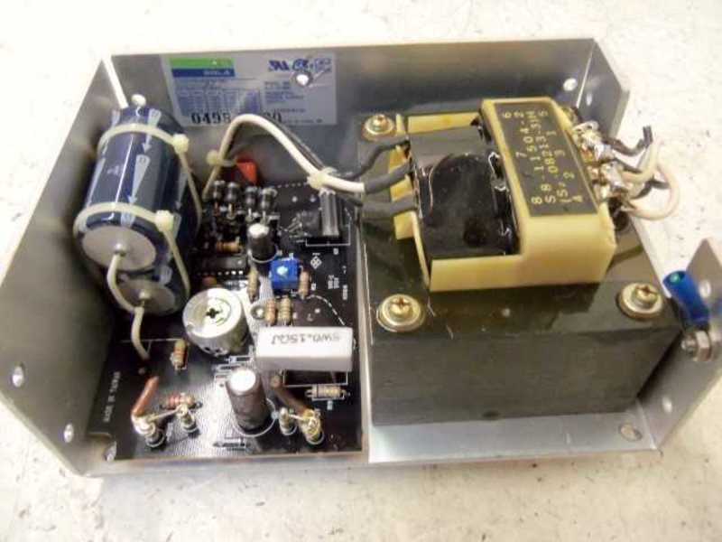 SOLA SLS-15-045 REGULATED POWER SUPPLY  UNMP