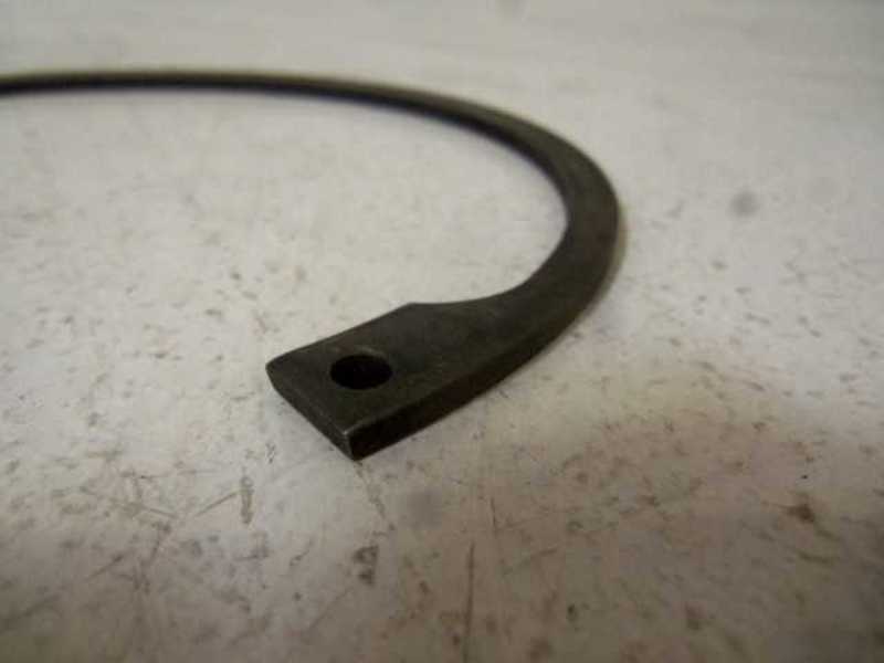 LOT OF 2 R-3000-600 RETAINER RINGS NSNP