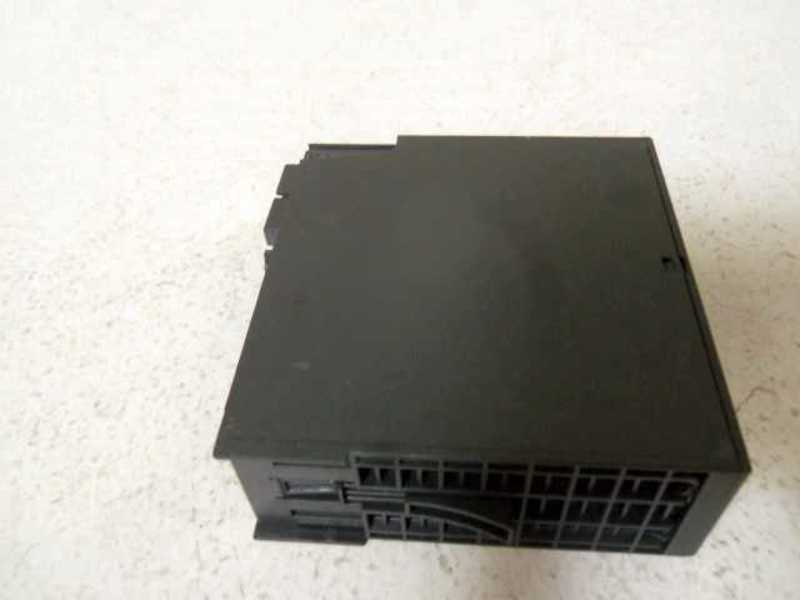 SIEMENS 6ES7 135-5RB00-0AB0 TERMINAL MODULE  UNMP
