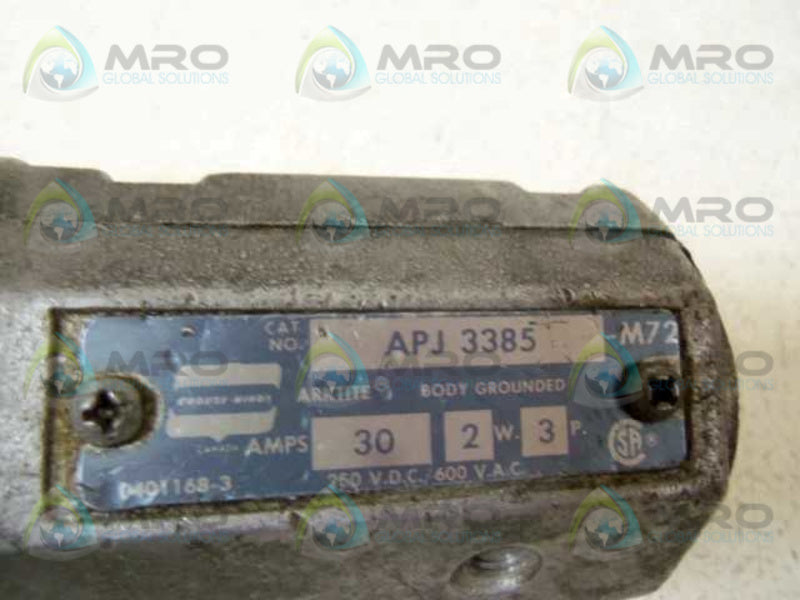 CROUSE-HINDS ARKTITE APJ3385 PLUG 30A 2W 3P  UNMP
