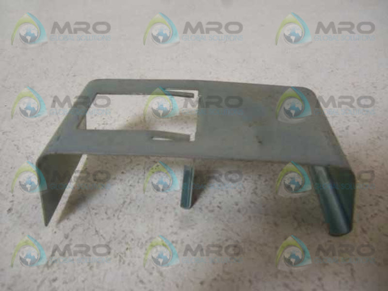 LOT OF 6 WIREMOLD G-4001D DIVIDER CLIP NSMP