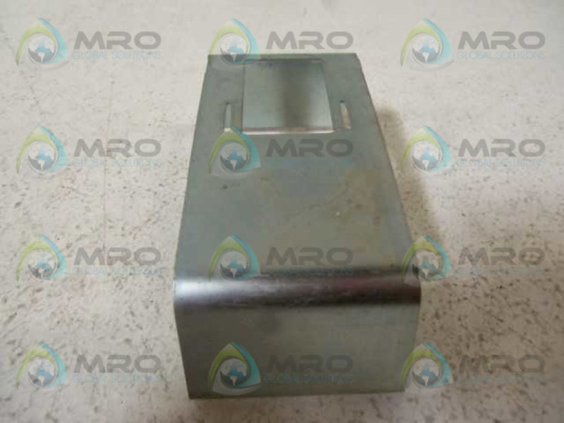 LOT OF 6 WIREMOLD G-4001D DIVIDER CLIP NSMP