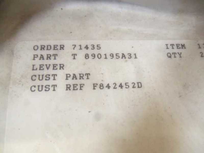 LOT OF 2 T 890195A31 NSNP