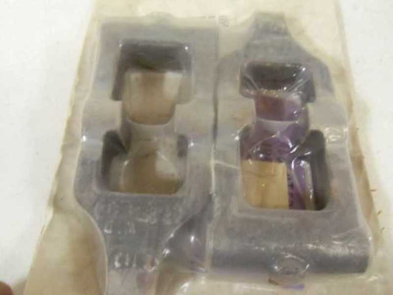 LOT OF 2 T 890195A31 NSNP