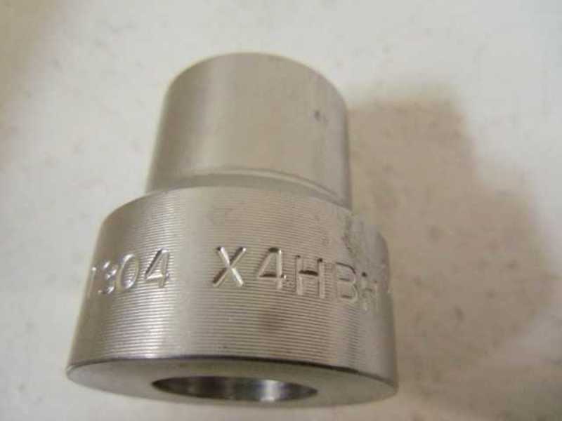 3/4"x3/8" 6000 A182 F304 X4HBH  UNMP