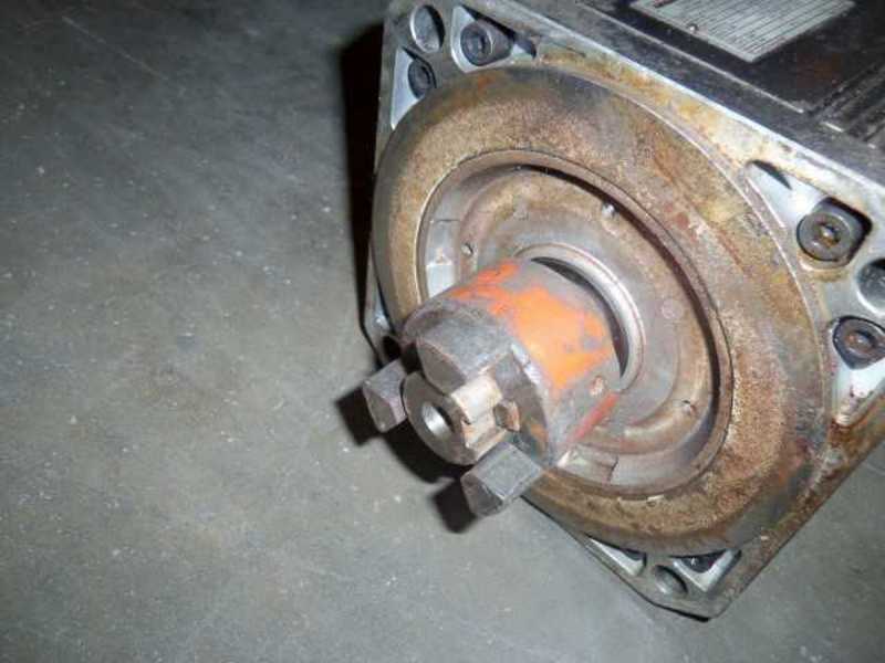 INDRAMAT 112D-0-ED-4-C/130-A-0/WI520LX/S005 SERVO MOTOR  UNMP
