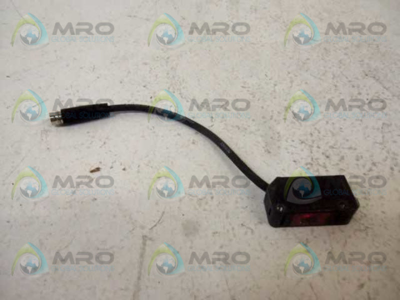 KEYENCE PZ-M52 PHOTOELECTRIC SENSOR  UNMP