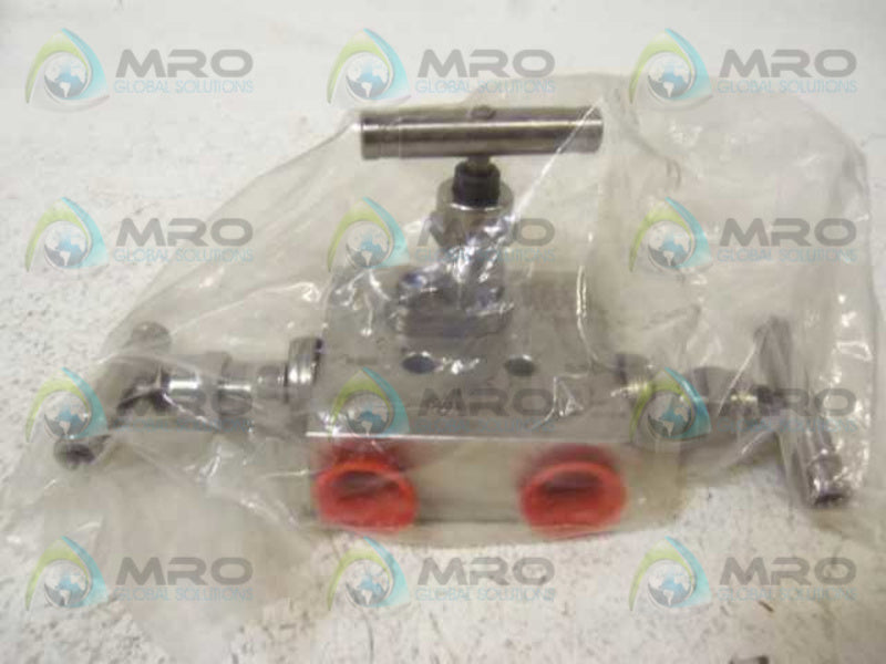 WHITEY SS-M3NBF8-SG MANIFOLD VALVE  NSMP