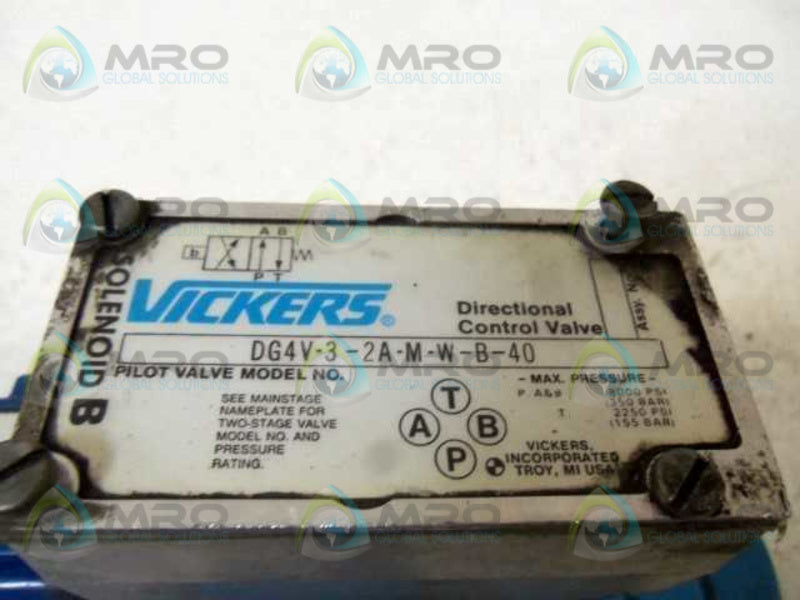 VICKERS DG5S-8-2A-E-M-W-B-20 w/ DG4V-3-2A-M-W-B-40  UNMP