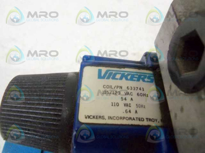 VICKERS DG5S-8-2A-E-M-W-B-20 w/ DG4V-3-2A-M-W-B-40  UNMP