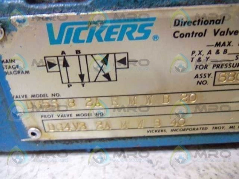 VICKERS DG5S-8-2A-E-M-W-B-20 w/ DG4V-3-2A-M-W-B-40  UNMP