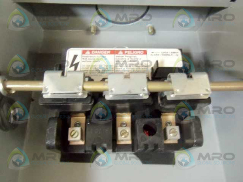 SIEMENS NFR321 ENCLOSED SAFETY SWITCH 30A  UNMP