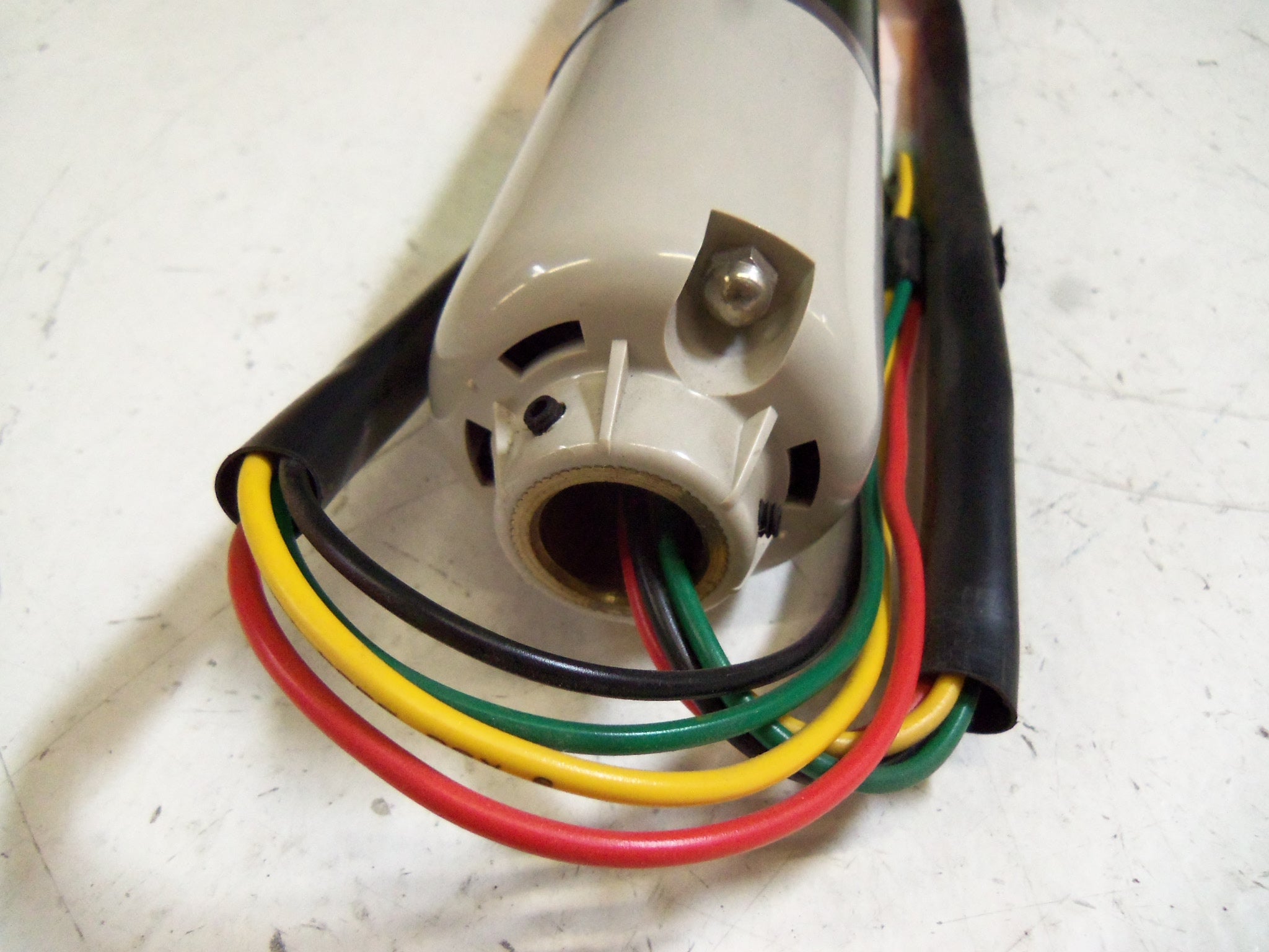 TENOR HYT-110-3 TOWER LIGHT  UNMP