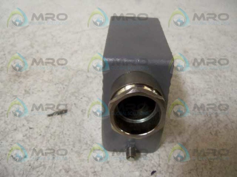PHOENIX CONTACT 1771561 SLEEVE HOUSING  NSNP