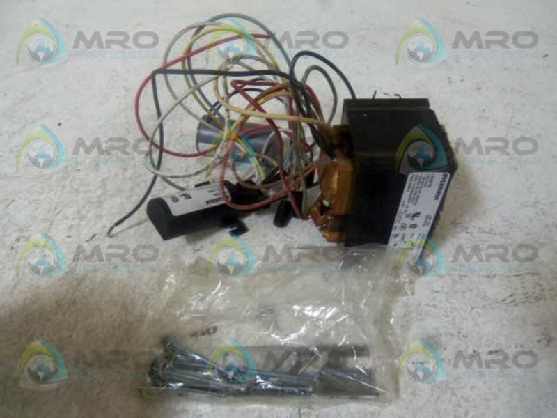 SYLVANIA LU100/TRI-KIT 47308  NSMP