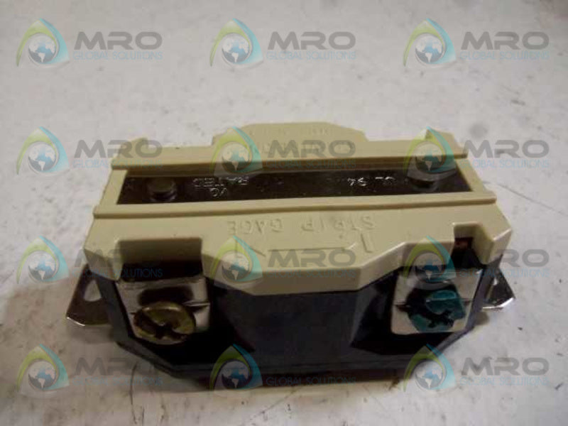 LEVITON 2720 LOCKING RECEPTACLE  NSMP
