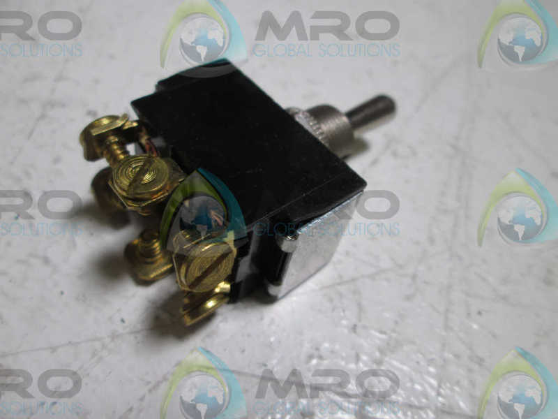 COLE HERSEE 55054 TOGGLE SWITCH  NSMP