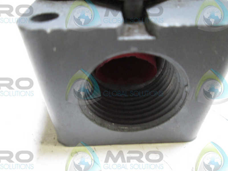 CUTLER HAMMER 10316H2332C LIMIT SWITCH  UNMP