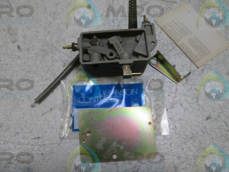 JOHNSON CONTROLS 36-18377 PNEUMATIC POSITIONER  NSMP